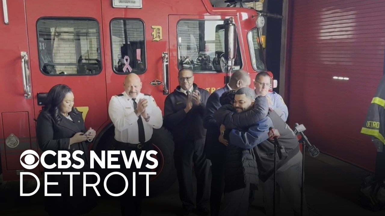 Man honored for saving neighbor from fire in Detroit