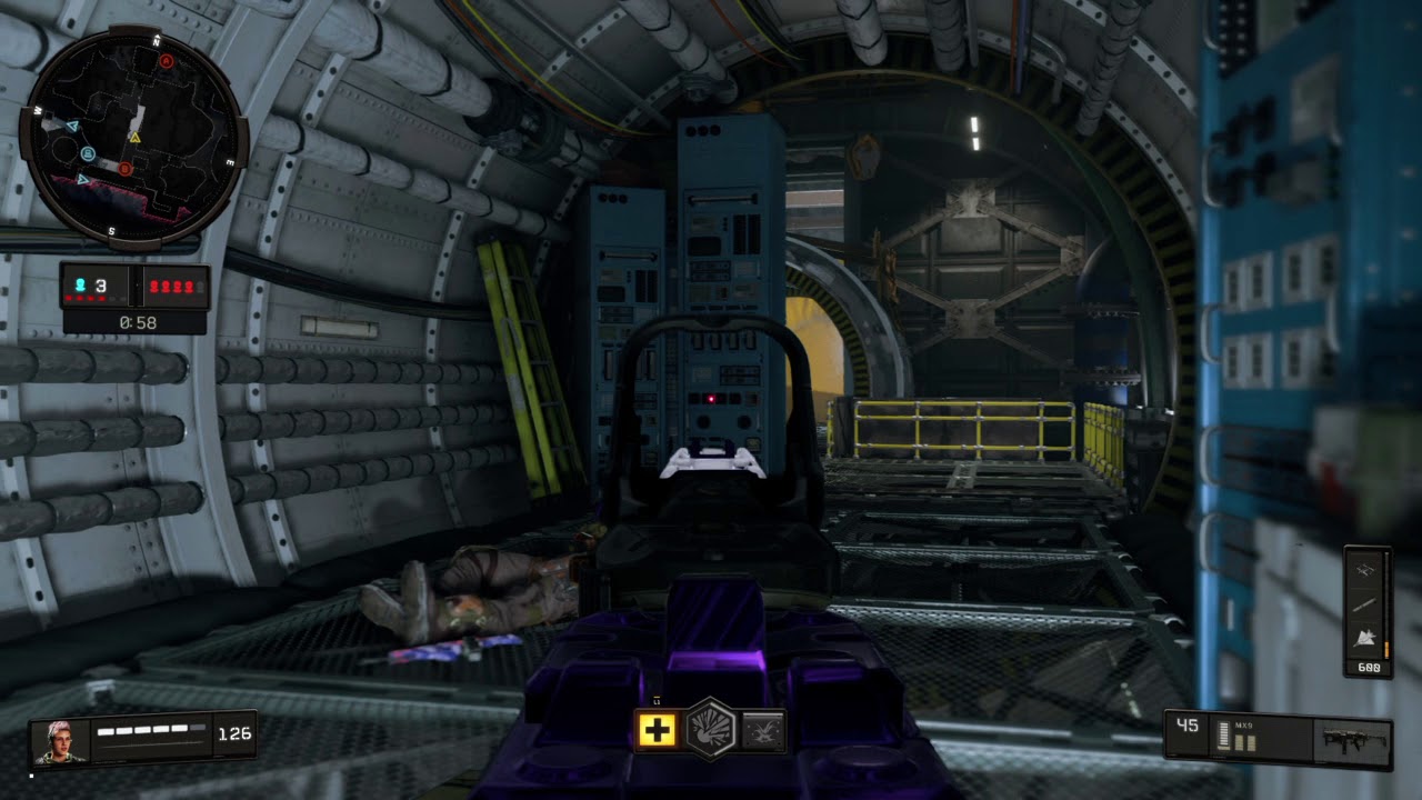 Call of Duty wtf trailing autoaim?
