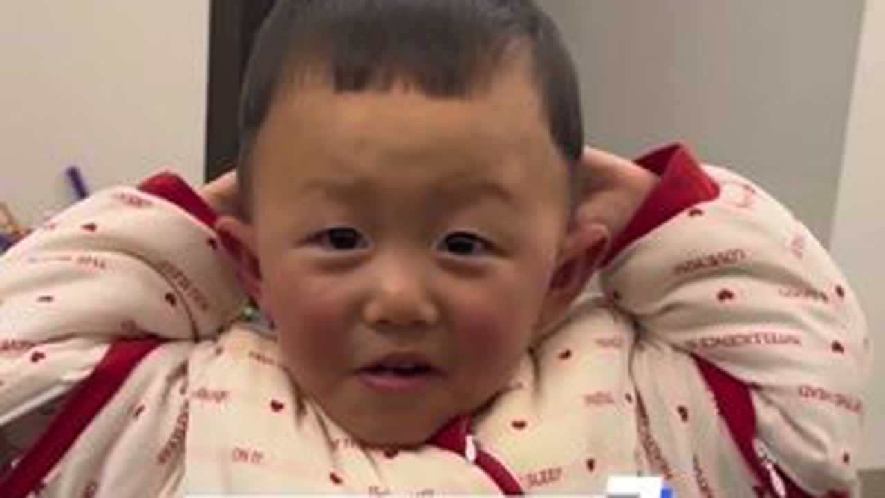 不知道是昨晚洗澡了还是他踢被子了，今天烧成这样，心疼死我了！#家有萌宝 #萌娃成长记