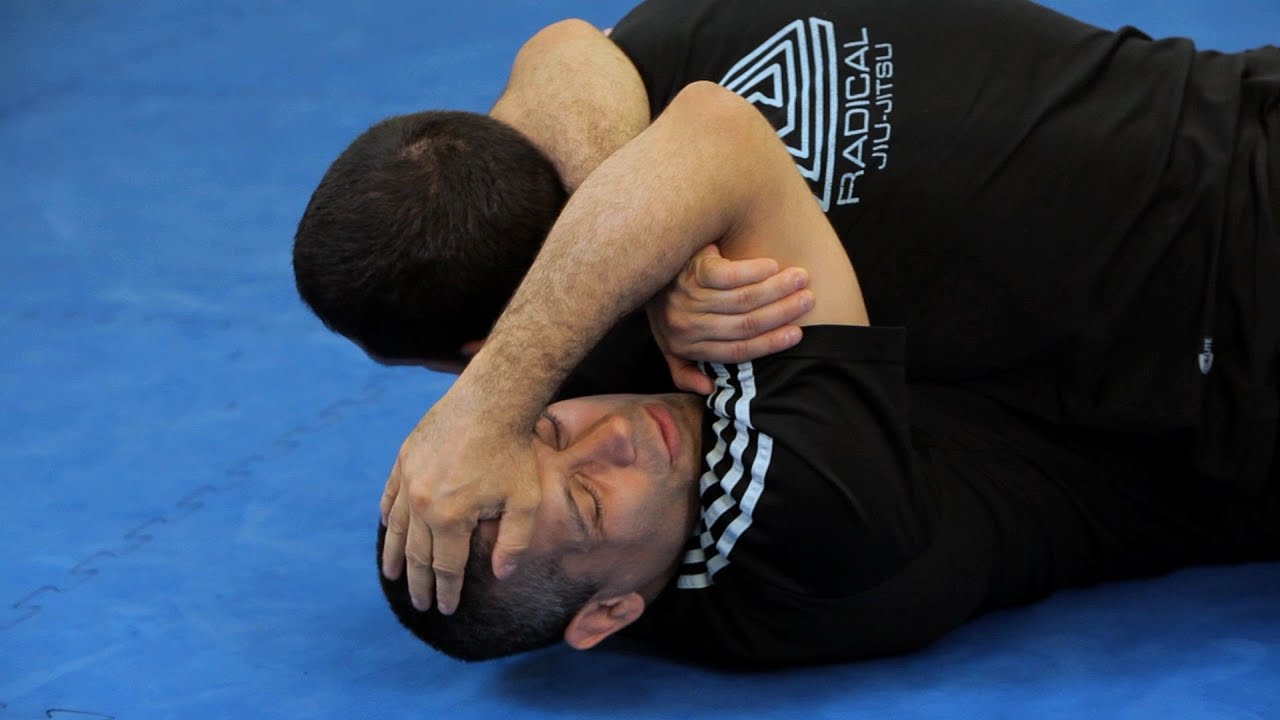 Arm Triangle Choke from Bottom Half Guard | MMA Submissions
