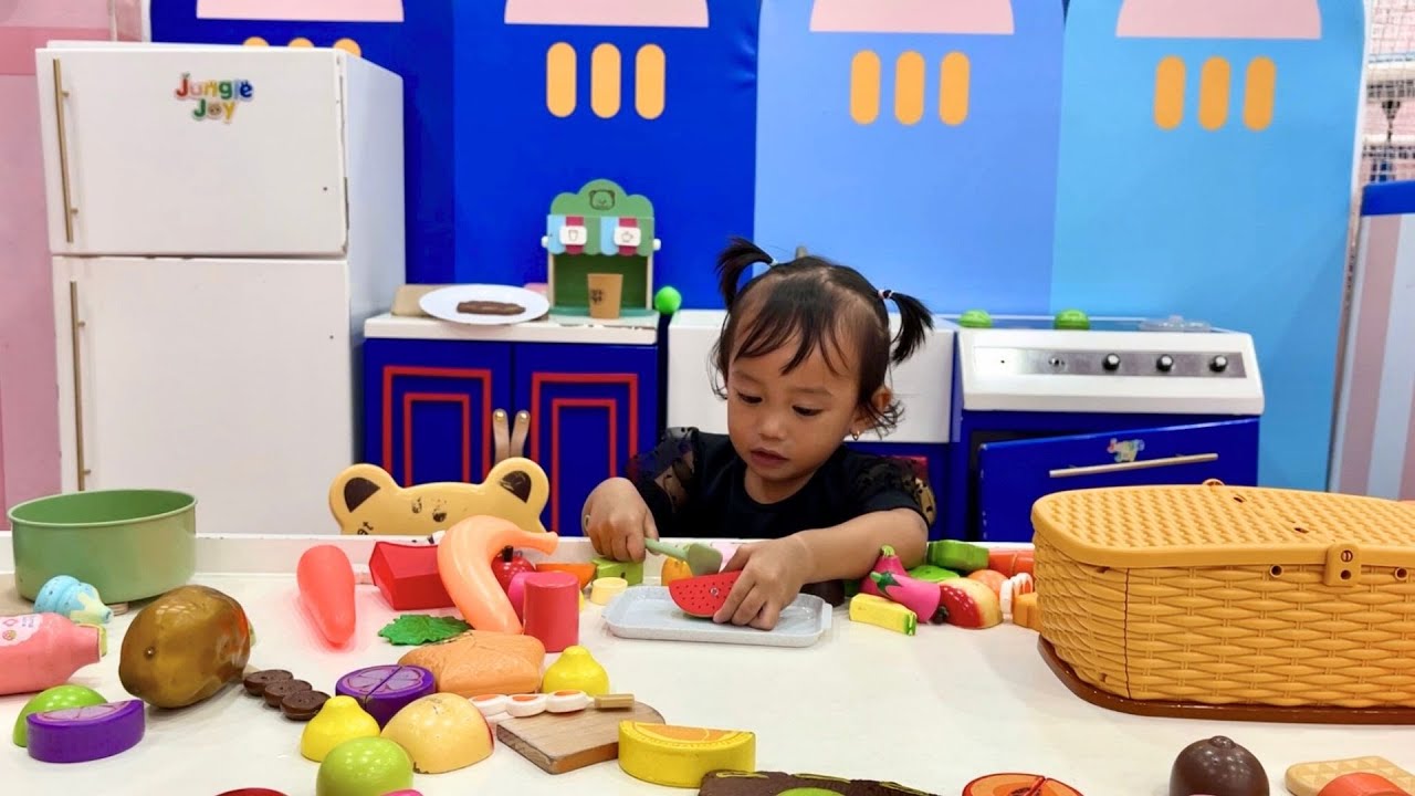 AYASHA BERMAIN MASAK MASAKAN | Bermain & Belajar Bersama Dunia Ayasha