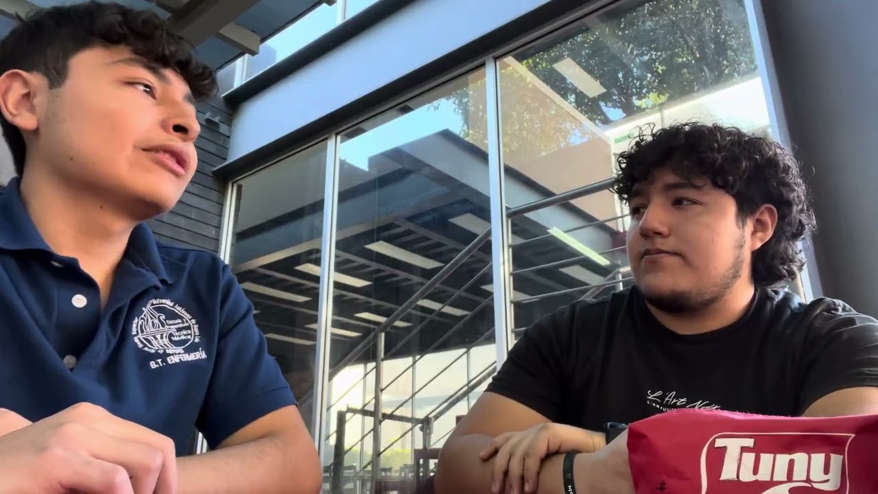 Video de entrevistas en facultar de contador público y administrador 