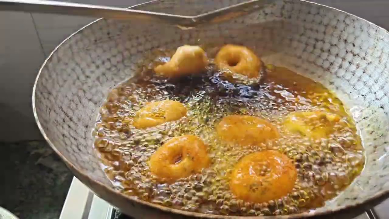 Holi per Ghar per banaen dahi bade sabhi ko bahut pasand hai