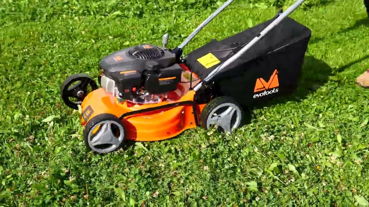 Masina de Tuns Iarba cu Autopropulsie GLM 1500  680901