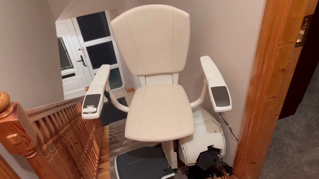 Демонстрация подъемника ThyssenKrupp Levant Comfort / Homeglide Extra