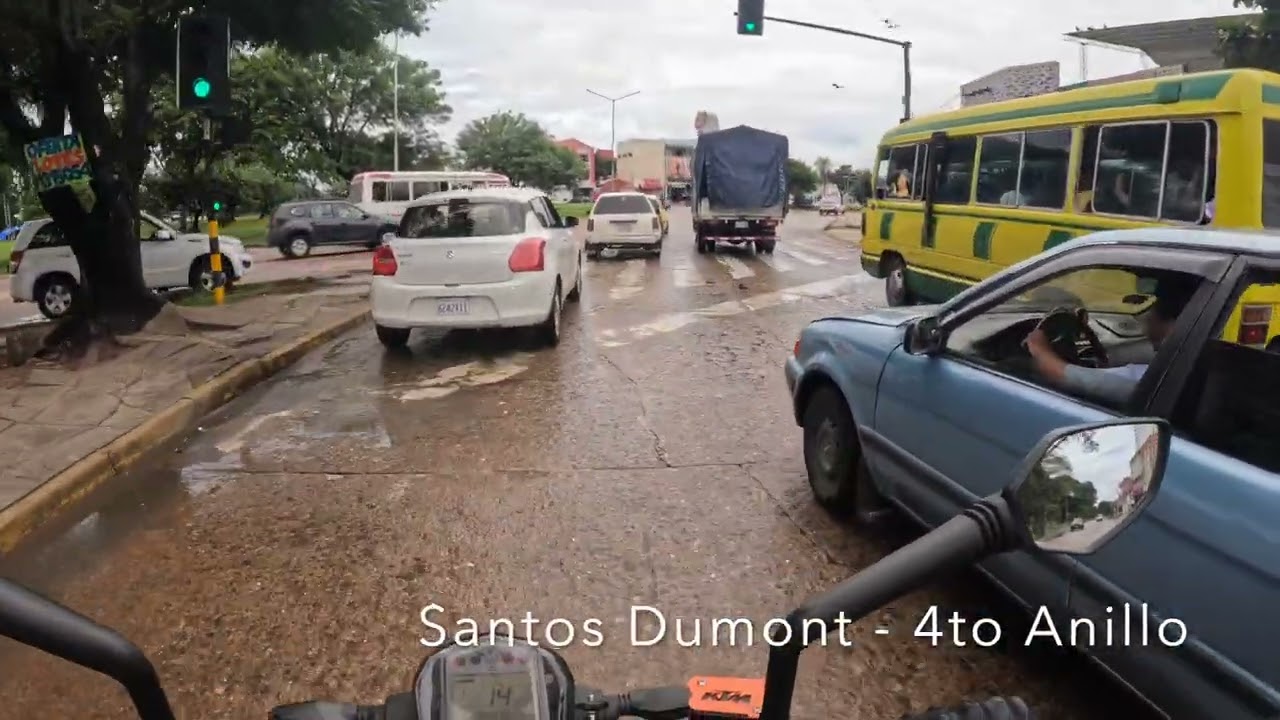 Santa cruz de la sierra - Manejando moto en un dia lluvioso 🌦️