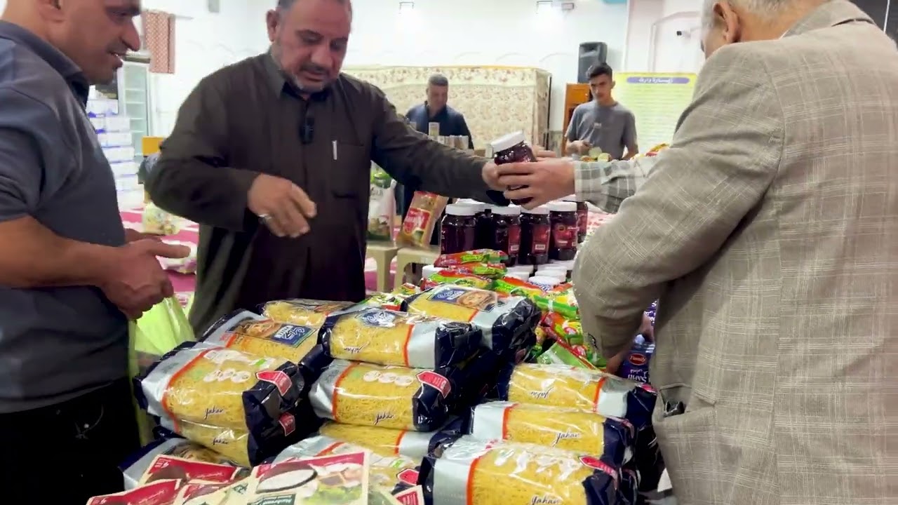 عاده تعودنا عليها في كل عام موكب أهالي بعقوبة المركز يقوم بتوزيع السلامة الغذائية الرمضانية