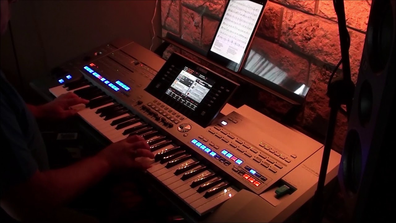 Eviva Espana - Samantha (cover by DannyKey) on Yamaha keyboard Tyros5