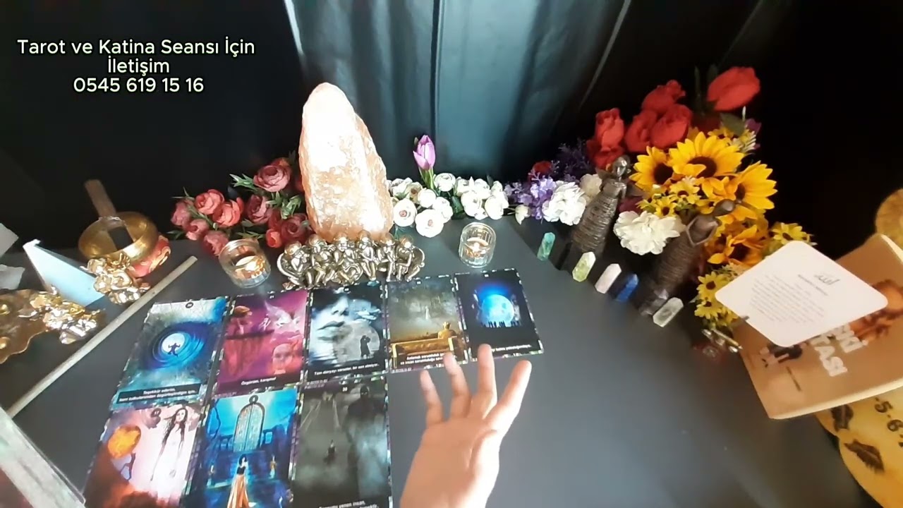 ❤️Onun Kalbi Hala  Sende❤️ Aklınızdaki kişinin size olan en derin duyguları ve hisleri ne? 🔮Tarot 🔮