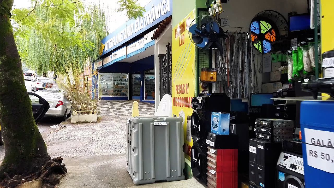 Fui a Cascadura comprar componentes eletrônicos