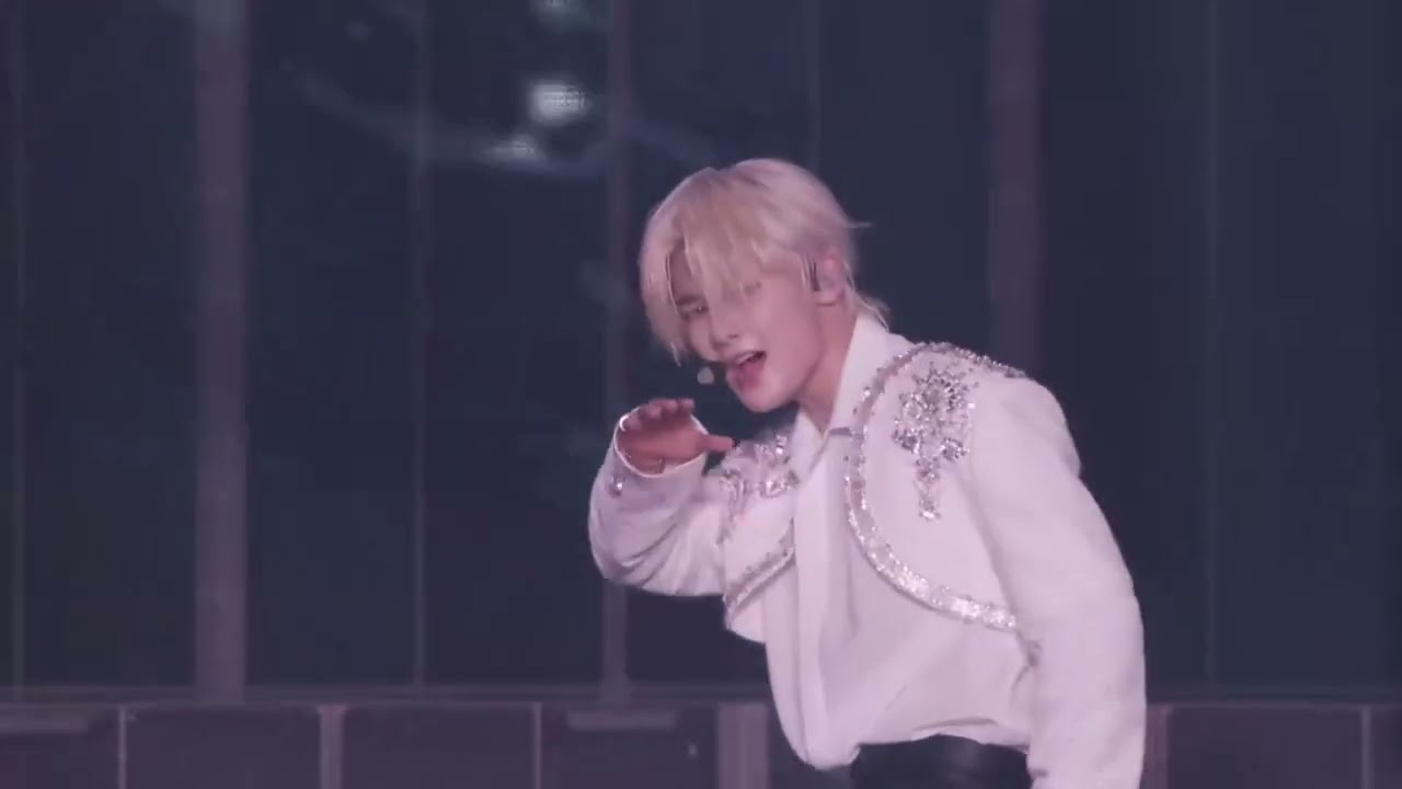 Stray Kids 2nd World Tour 