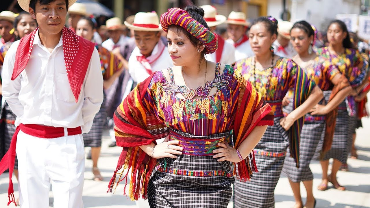 Sonal Yalmotx - Alegre Me Voy Bailando Desfile Barillas 2019