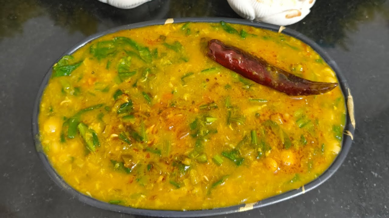 सर्दियां जाने से पहले ये रेसिपी बना लो वरना फिर सर्दी का इंतजार करना पड़ेगा 😋Dal Palak recipe 