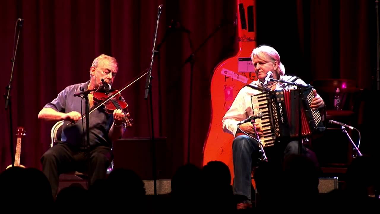 Ali Bain & Phil Cunningham -  East Lothian Homecoming - Skateraw Concert