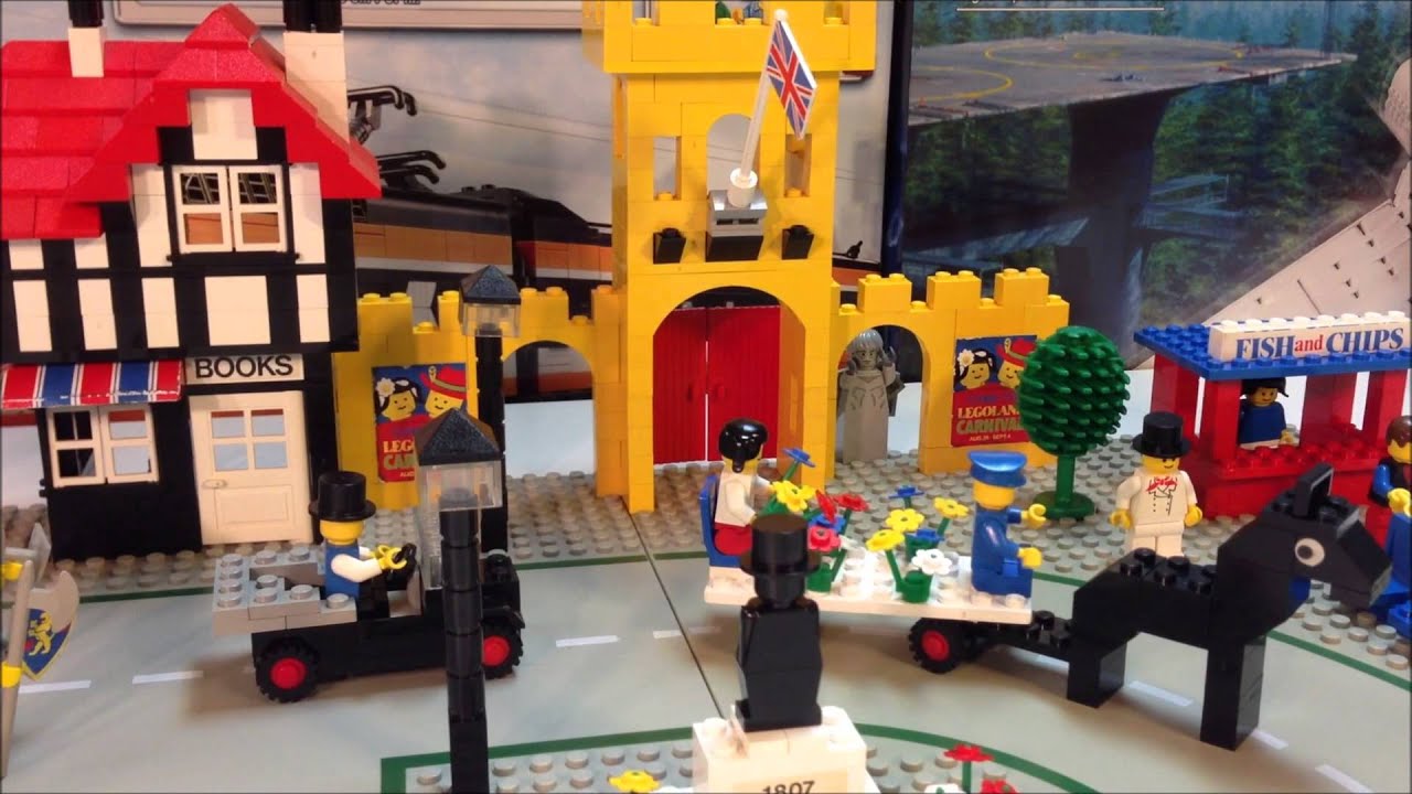Vintage LEGO LEGOland 1592 Town Square Castle Scene - Classic set