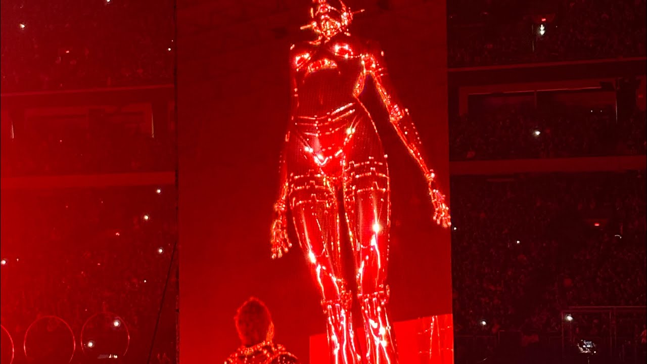 The Weeknd live from San Antonio (Sept 3rd)