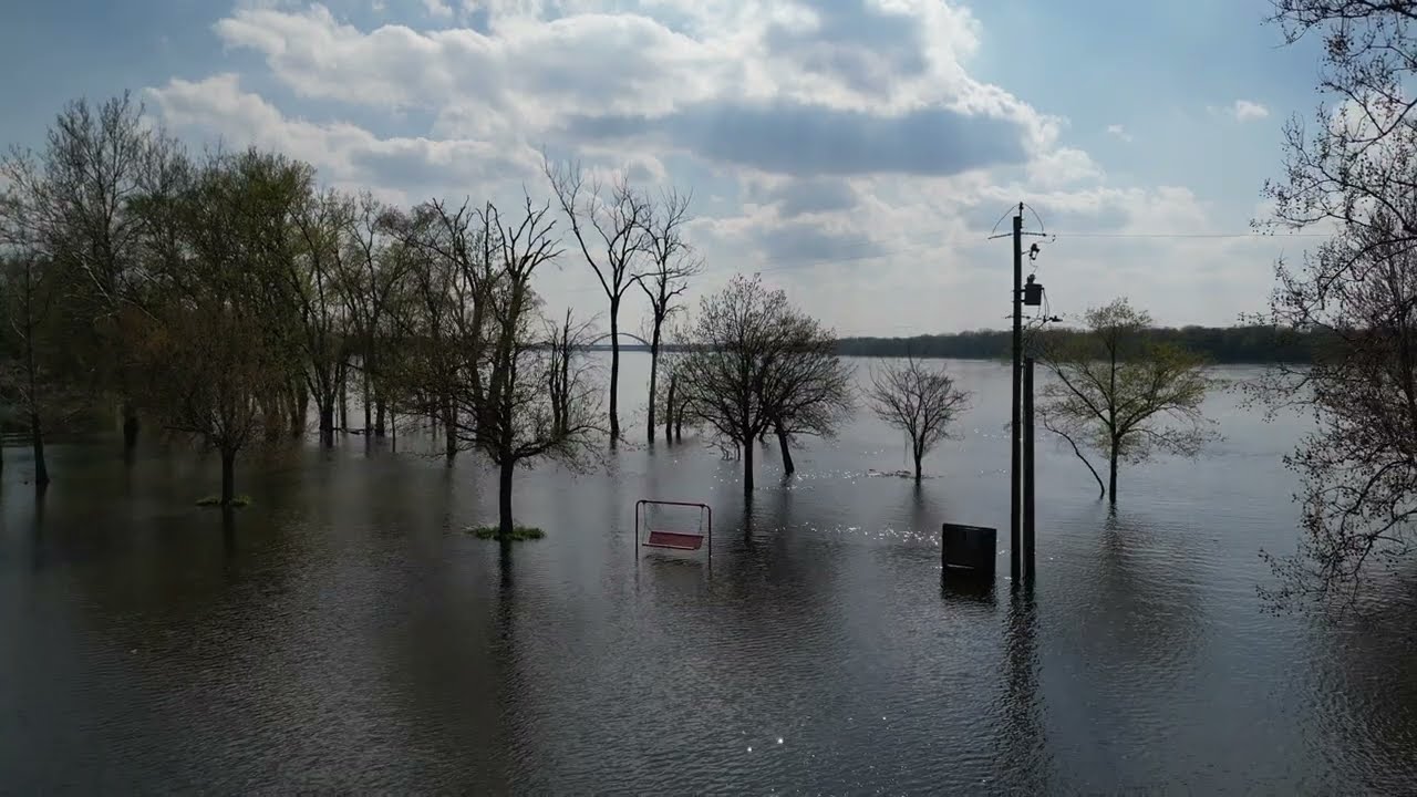 Swing Swing | 4k Aerial Drone video of a flooded Sunset Park in Rock Island