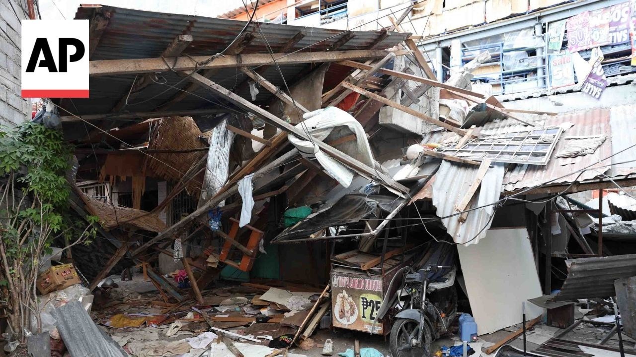 At least 37 killed and 20,000 displaced in Philippines after 7.8 earthquake