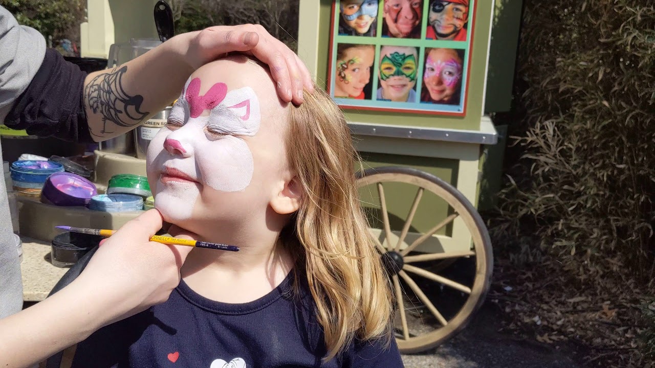 Audreykins face painting at the Zoo