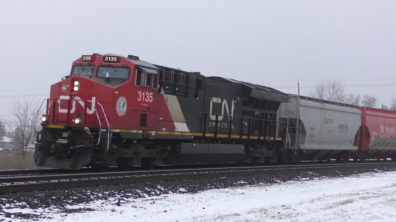 Paris Jnct. in 4K,  Paris, Ontario  CN / VIA 2021 12 29