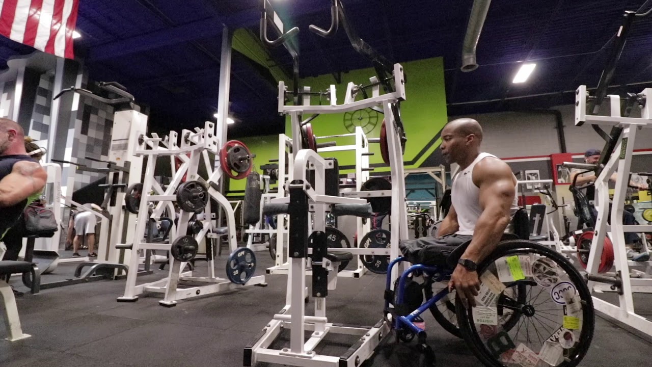 Living life in a wheelchair | Vlog #2 | Back workout