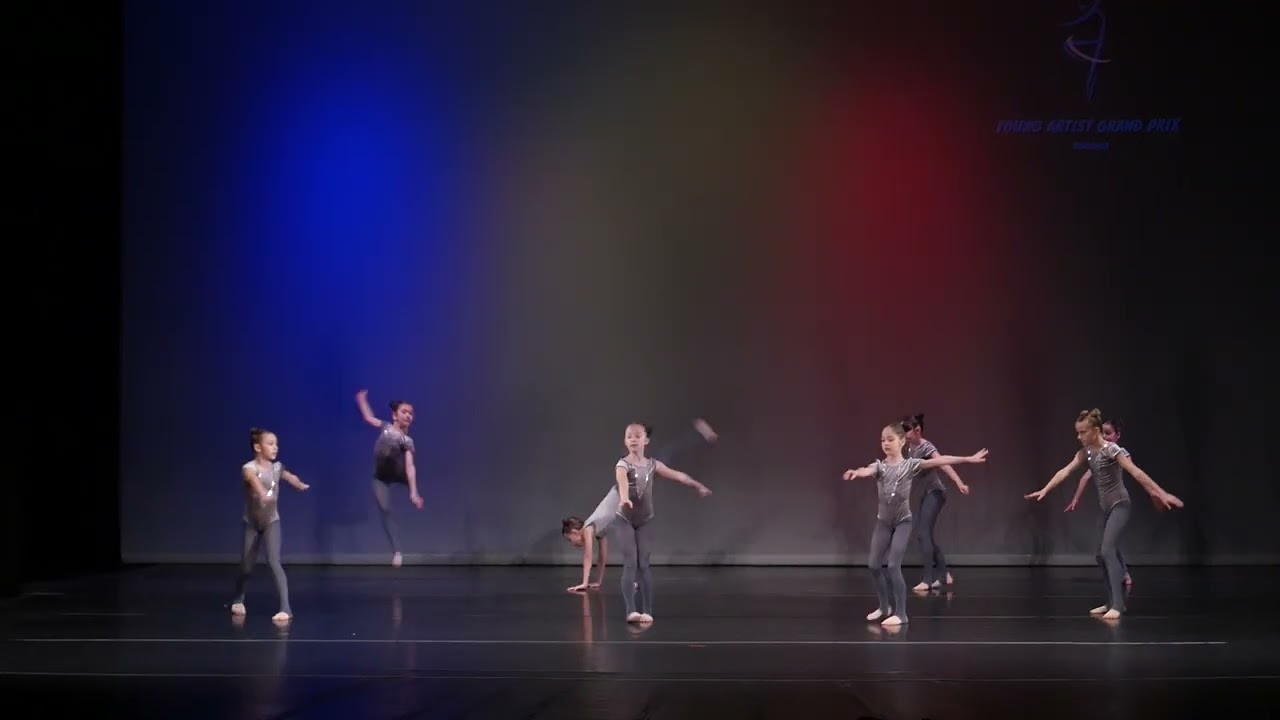 Two grey feet, grup, Gîzea Antonia, It`s What I Love by Elena Rusa