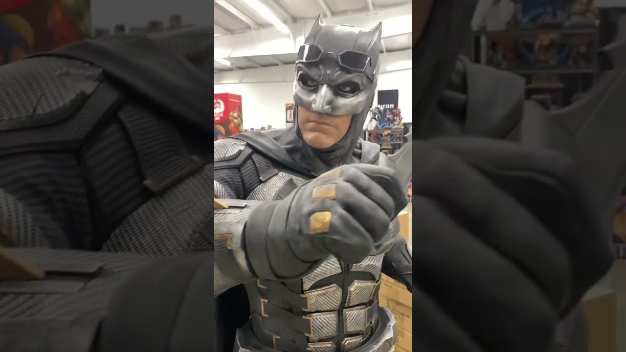 Justice League: Batman 1:1 Bust by Infinity Studio #batman #infinitystudio #statuecollectors