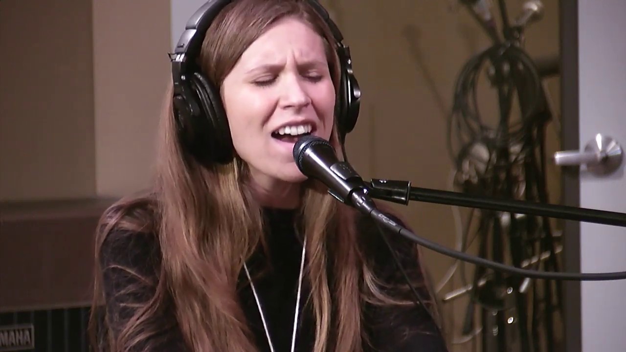 Pearla live at Daytrotter Studios