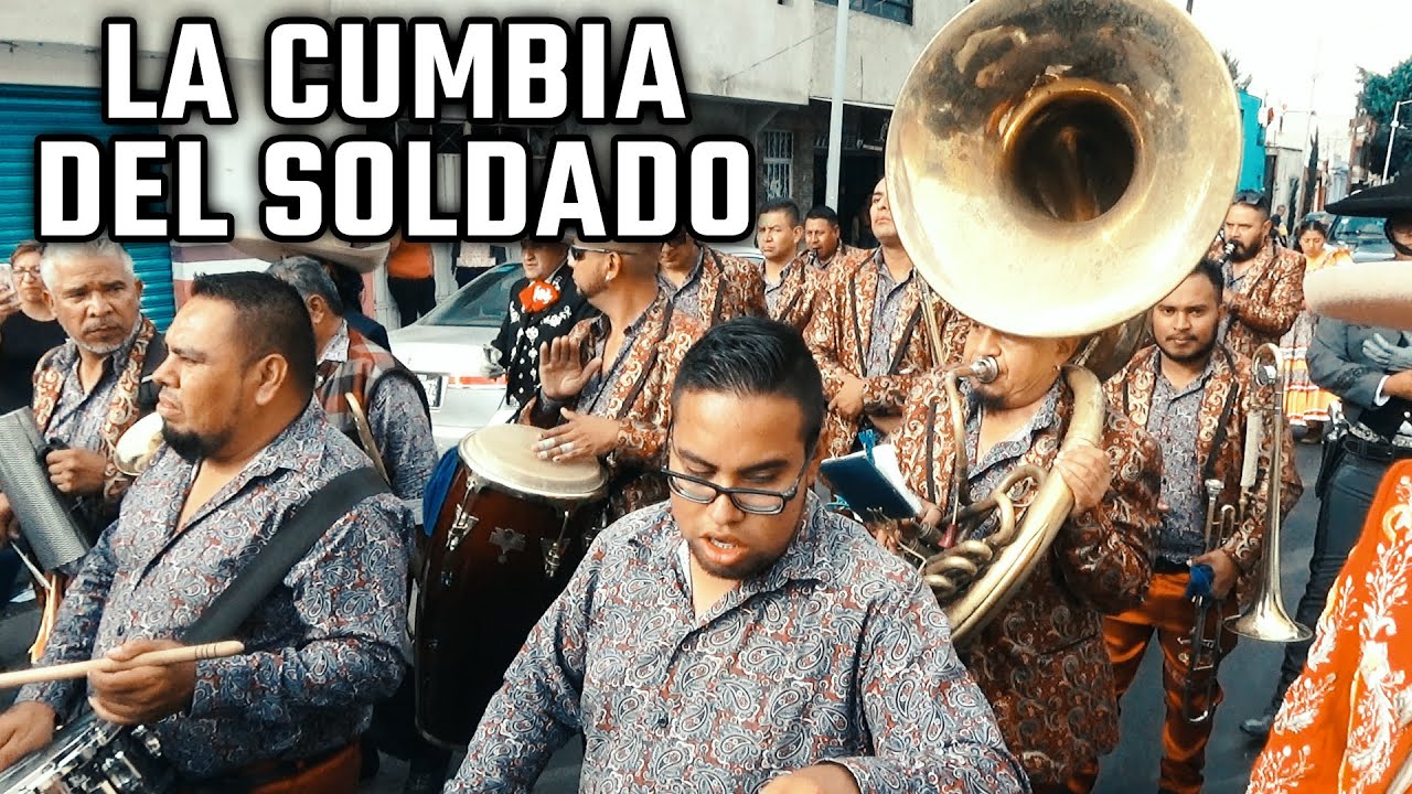 La cumbia del soldado - Banda Felipe Arpero
