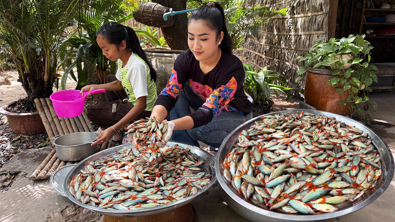 Mother and daughter cooking: Have you ever cooked this kind of fish before?