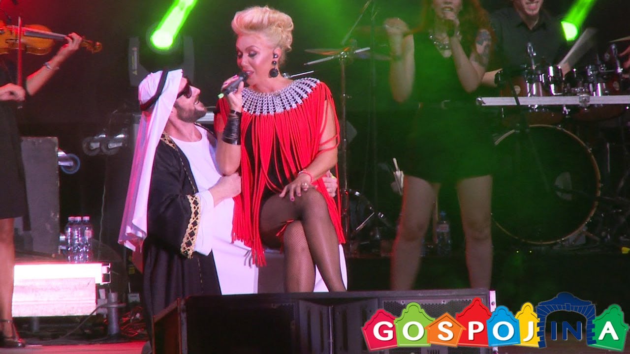 Lepa Brena - Šeik - LIVE - (Novi Bečej 30.08.2015)