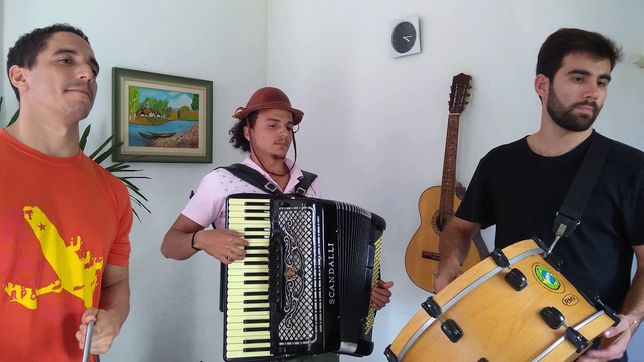 Frevo mulher Sanfona Zabumba e Triangulo