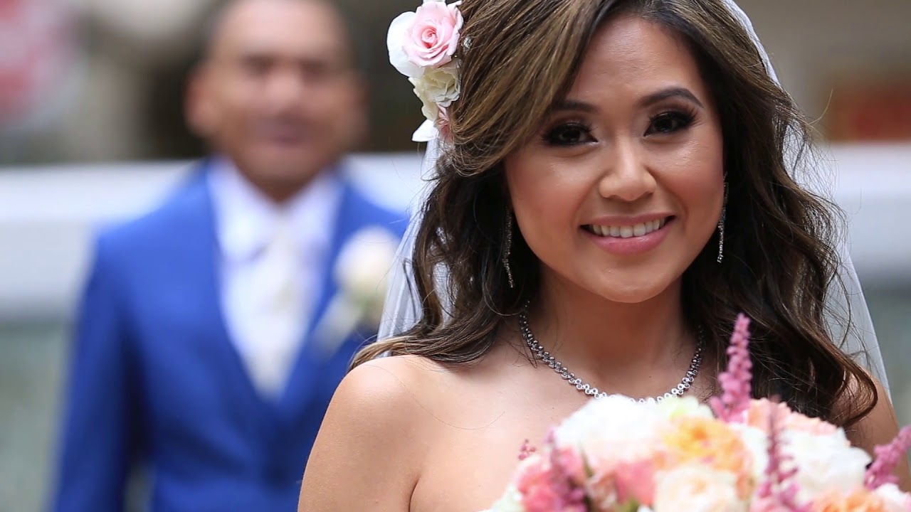 Halekulani Wedding | Waikiki Wedding | Stella + Mike