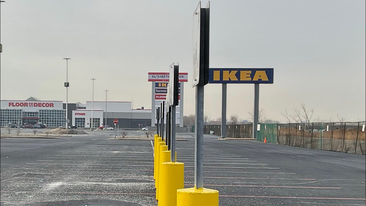 Plane Spotting Newark Airport BUT At IKEA!