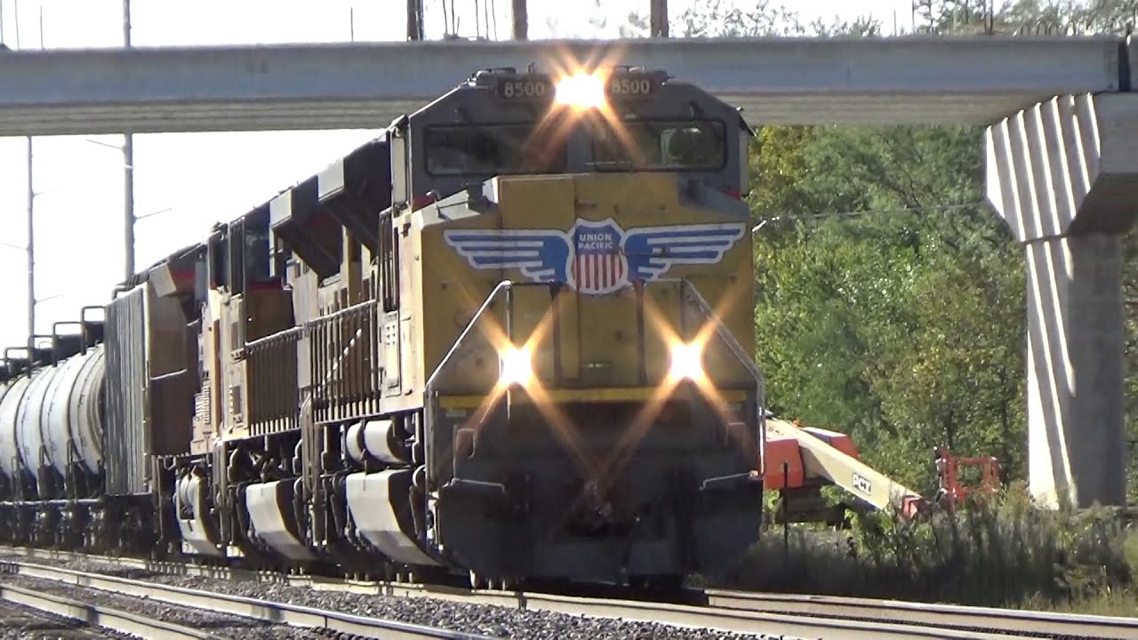 UP SD70ACe 8500 w/ Nice K5LLA Leads Ethanol Train on 10/6/20
