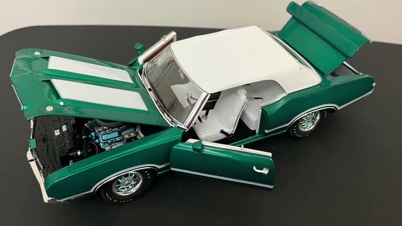 The Green Acme 72 Olds 442 Vert ( I do not own the rights to music playing in this video)