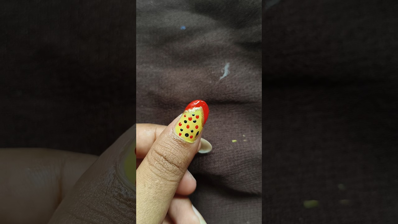 simple nail 💅 polish design 