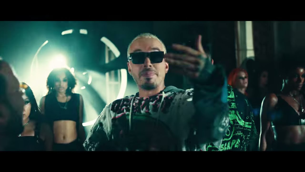 Major Lazer, J Balvin   Que Calor Official Video ft  El Alfa