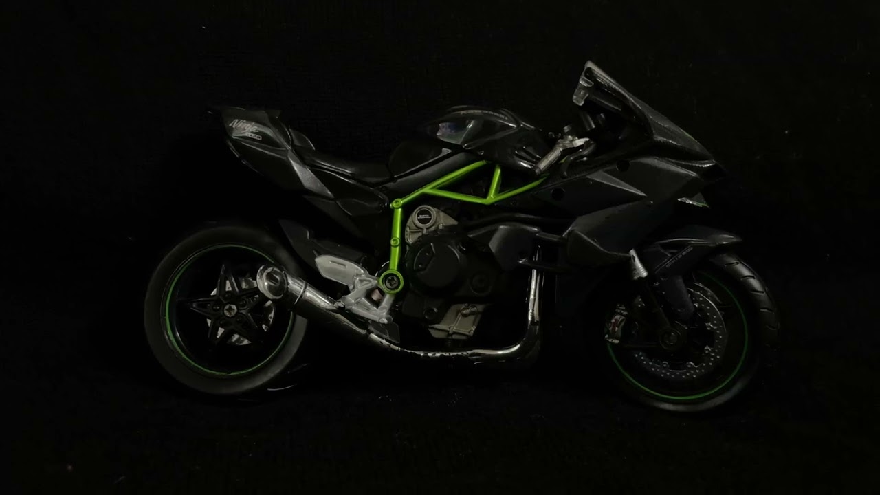 A toy H2R photography 