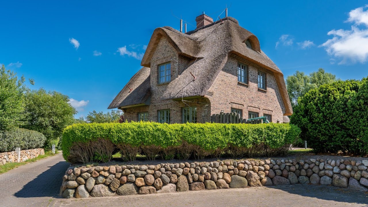 Discover a Hidden Gem on Sylt – Thatched-Roof Luxury in Archsum