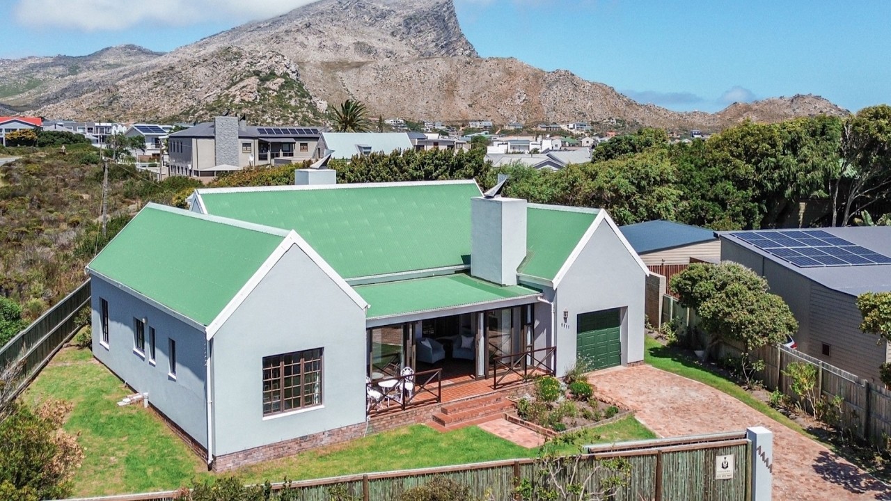 House for sale in Pringle Bay | Pam Golding Properties