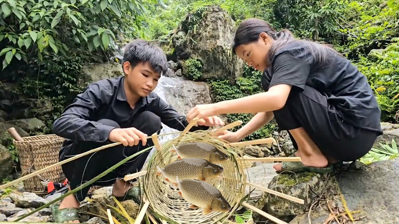 homeless boy and a poor girl went to the stream to catch carp to sell. - The homeless boy