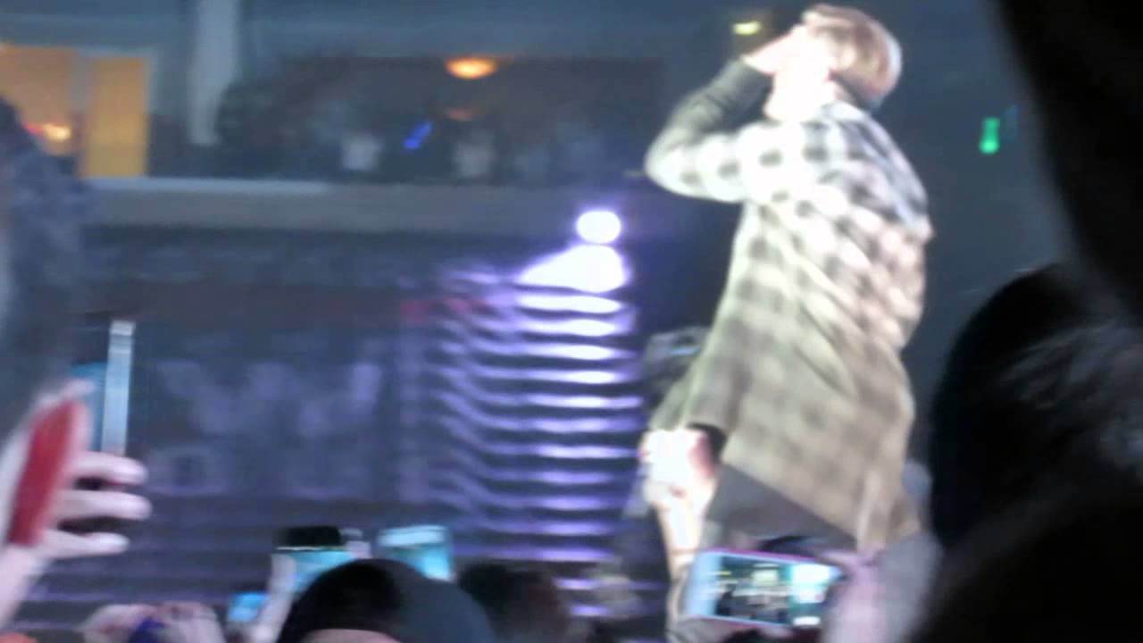 Beauty and a Beat- Justin Bieber Wango Tango 2015 HD