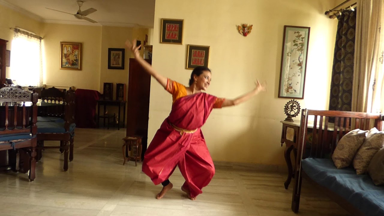 Aadum Azhagai Paradi