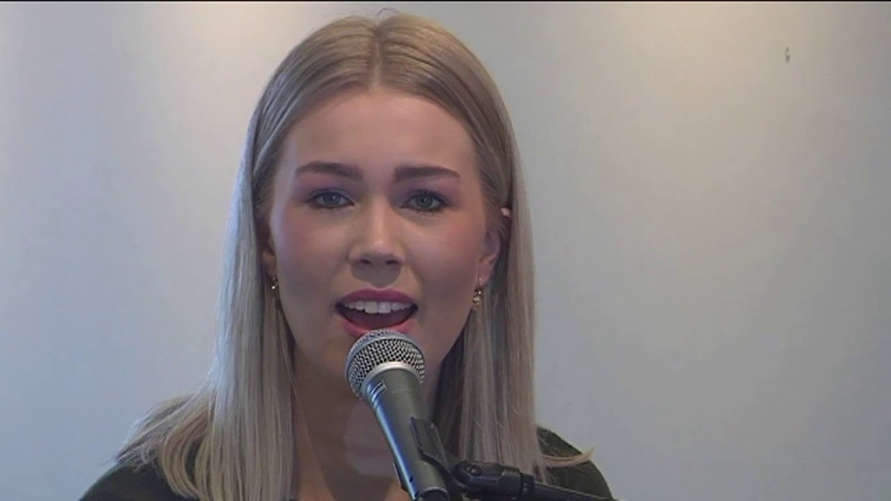 Sofie Fjellvang - Len Deg Inntil Meg