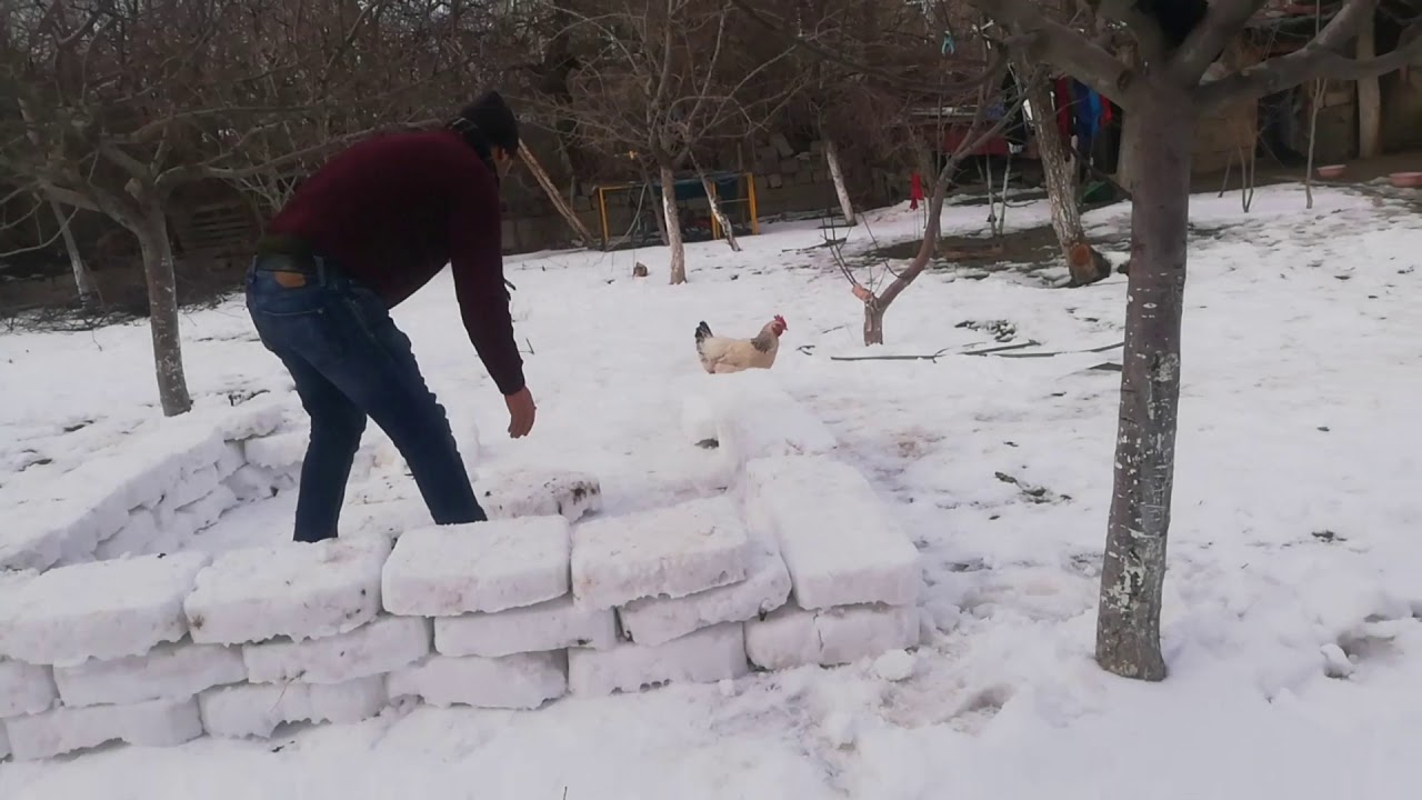 Kardan ev yapıp semaver &ccedil;ayı i&ccedil;mek / Eskimo usul&uuml; kardan Van Evi / İglo evleri