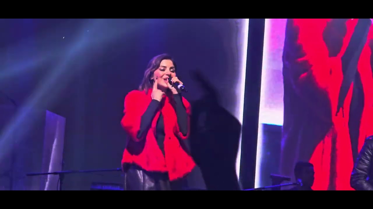 Kanika Kapoor in Tripura# baby doll#singer#like#subscribe#ultrafunnyboysofficial 