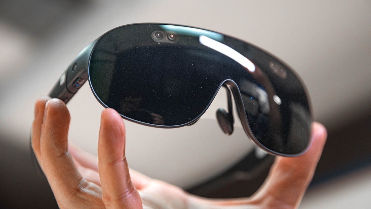 Hands-On with Meta VR Glasses!
