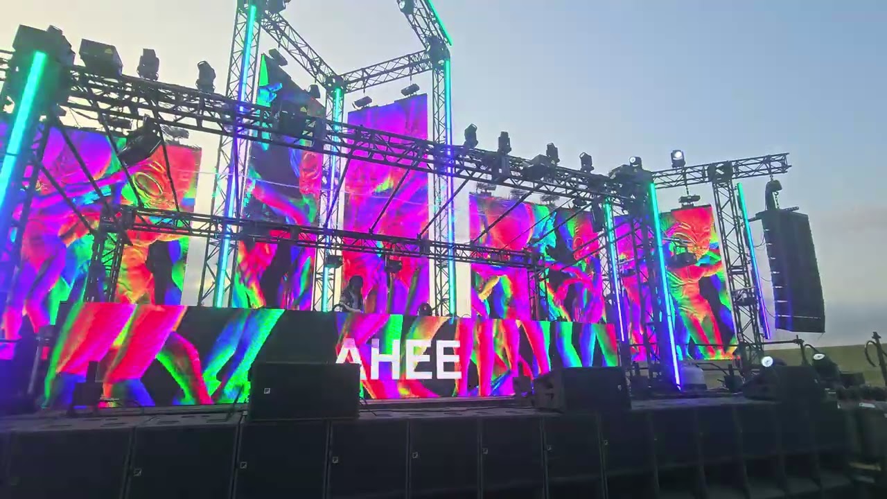 Ahee @ Ubbi Dubbi '25