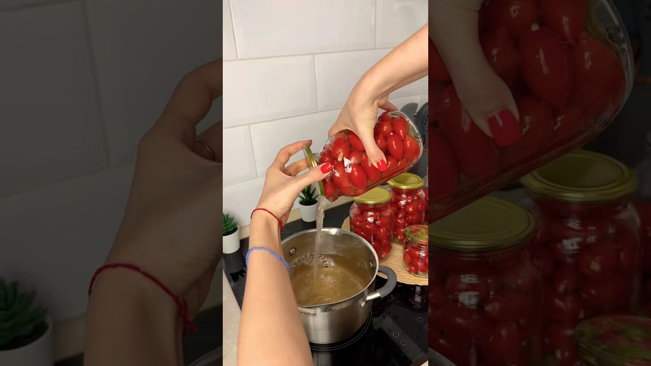 Столько лет готовлю и никогда не взрываются, не мутнеют. Посмотрите на цвет рассола. Они не мутные